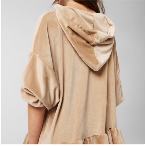 🎉 HP 🖤 Bella Velvety Soft and Chic Hooded Pullover NWT - Picture 2 of 6